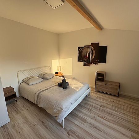 Bed To Rent - Maison Calme Avec Jacuzzi Sous Supplement Bordeaux Eksteriør bilde