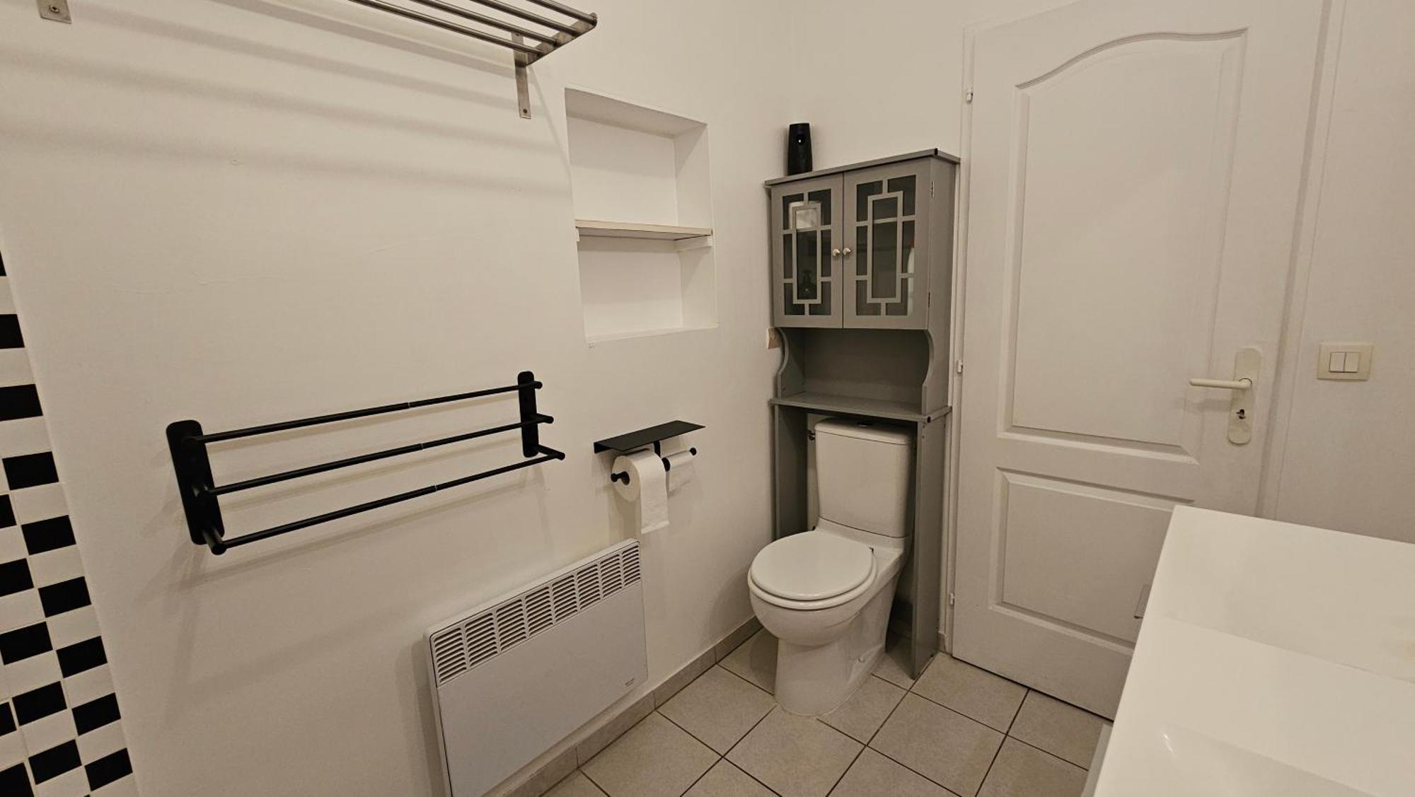 Bed To Rent - Maison Calme Avec Jacuzzi Sous Supplement Bordeaux Eksteriør bilde